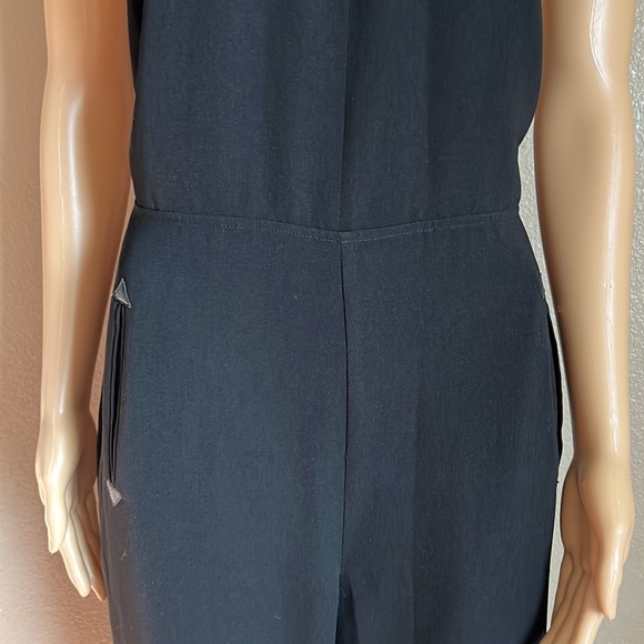 GUESS TUX HALTER BLACK &WHITE JUMPSUIT Sz 4 - Picture 6 of 16